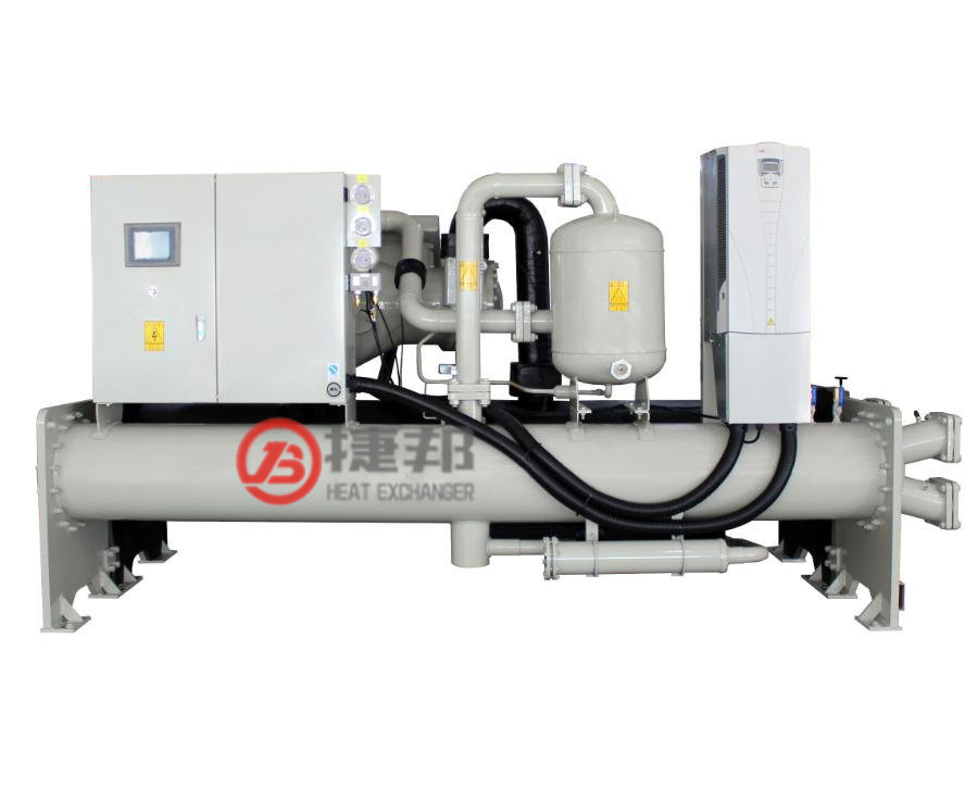 滿液式螺桿水冷冷水機組的特點